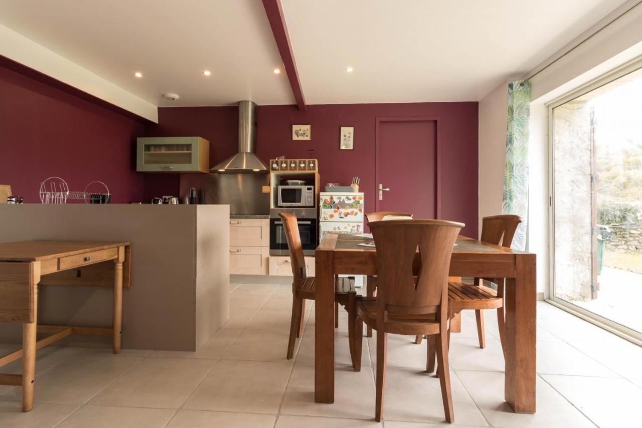 Maison Entre Campagne Et Foret Aspret-Sarrat Bagian luar foto