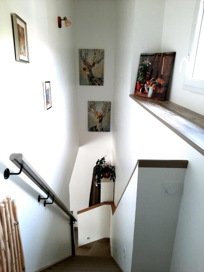 Maison Entre Campagne Et Foret Aspret-Sarrat Bagian luar foto
